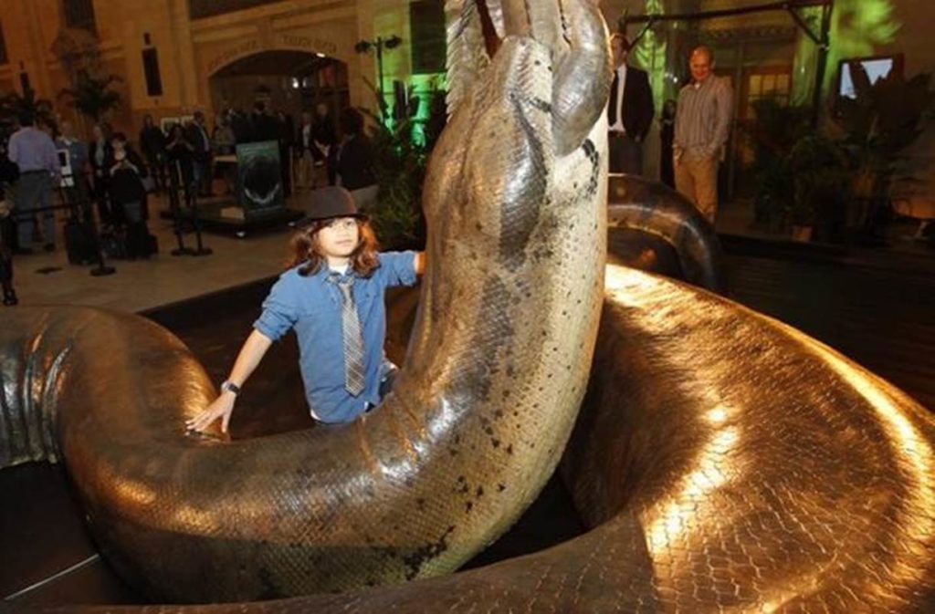 ular titanoboa terbesar