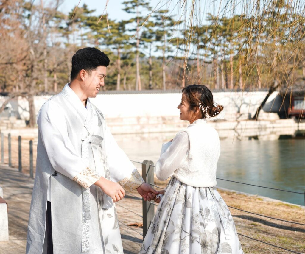 pasangan korea menikah